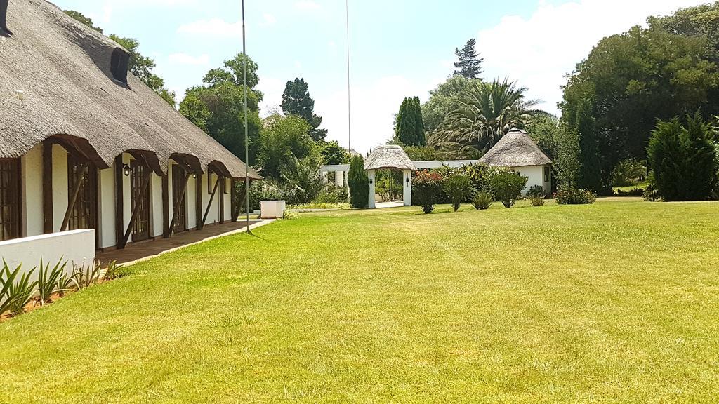 Warembo Lodge Grootvlei Bagian luar foto